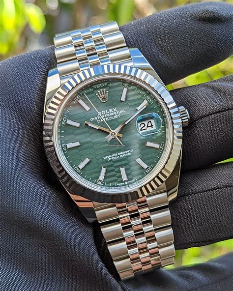 rolex date just green.